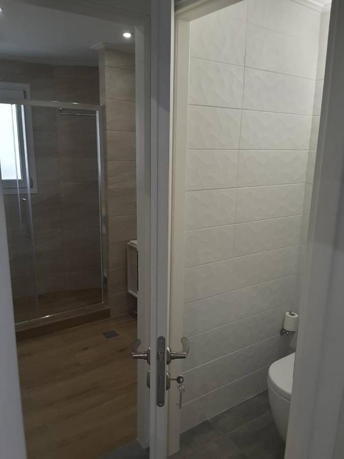 Seaview Apartment In Theheart Of Loutraki מראה חיצוני תמונה
